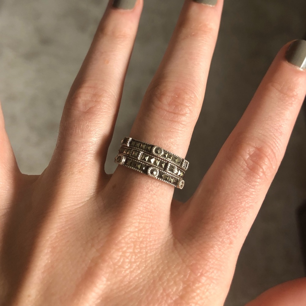 Set of 3 stackable rings